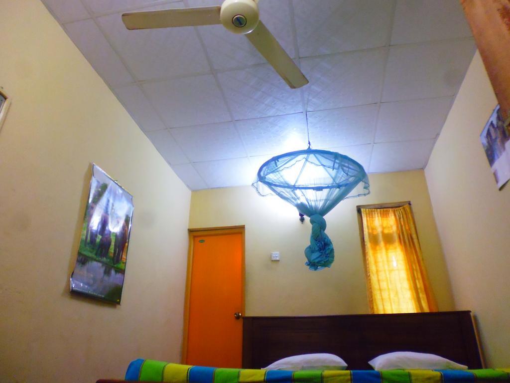 The Nilmini Lodge Сигирия Экстерьер фото